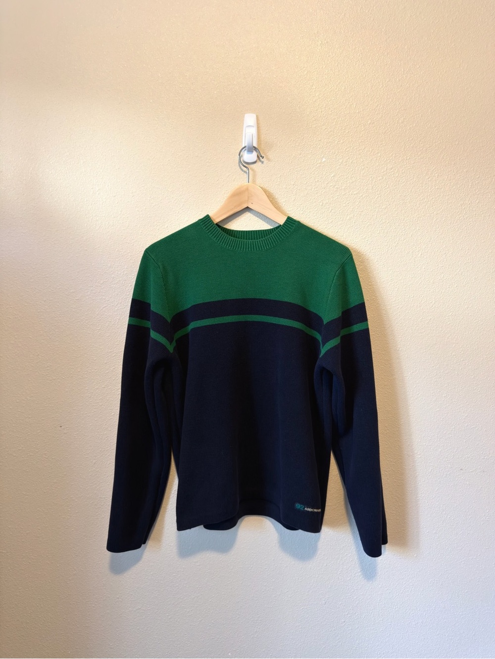 Vintage Green and Blue Sweater 🧢📚🐛